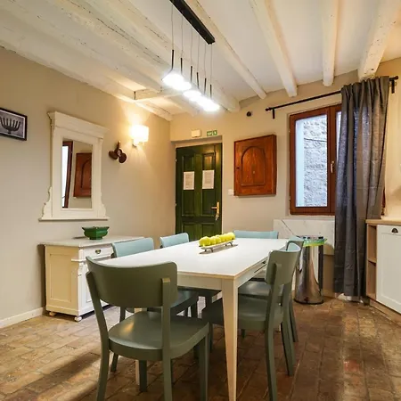 Deluxe Casa Flores With Sea View & Terrace Apartment Rovinj